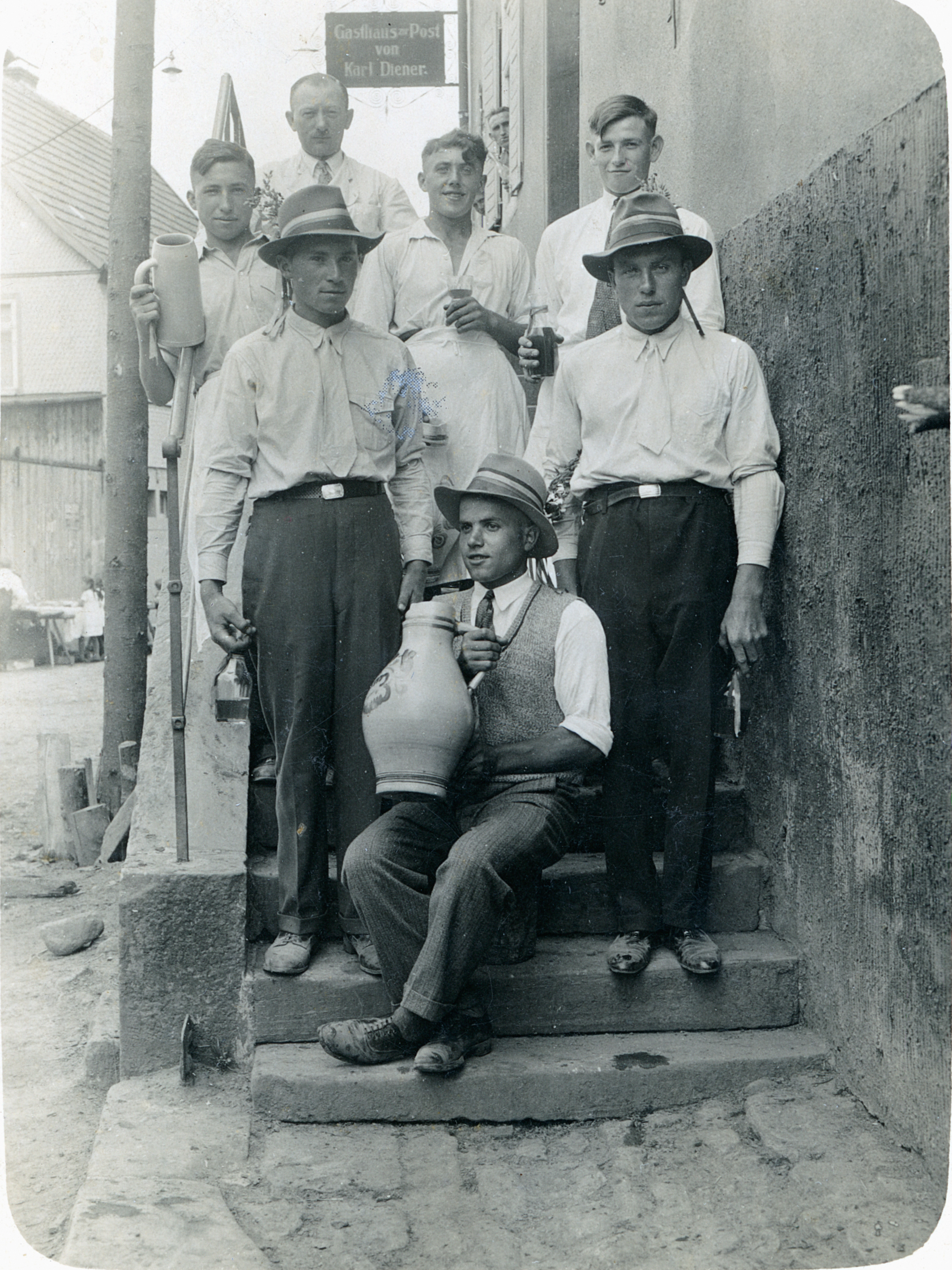 Gasthaus Zur Post 1932